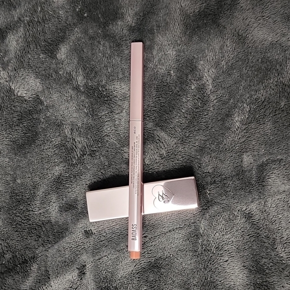 Too Faced Lady Bold Pigment Lipstick &  Liner Set - Comeback Queen & Badass - Picture 4 of 8